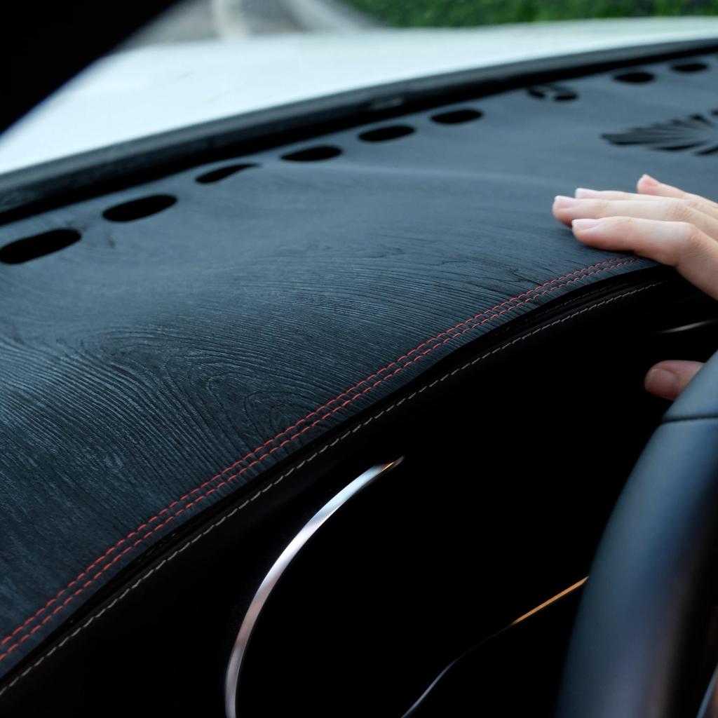 KIA K3 sau khi trải thảm taplo - ảnh 3