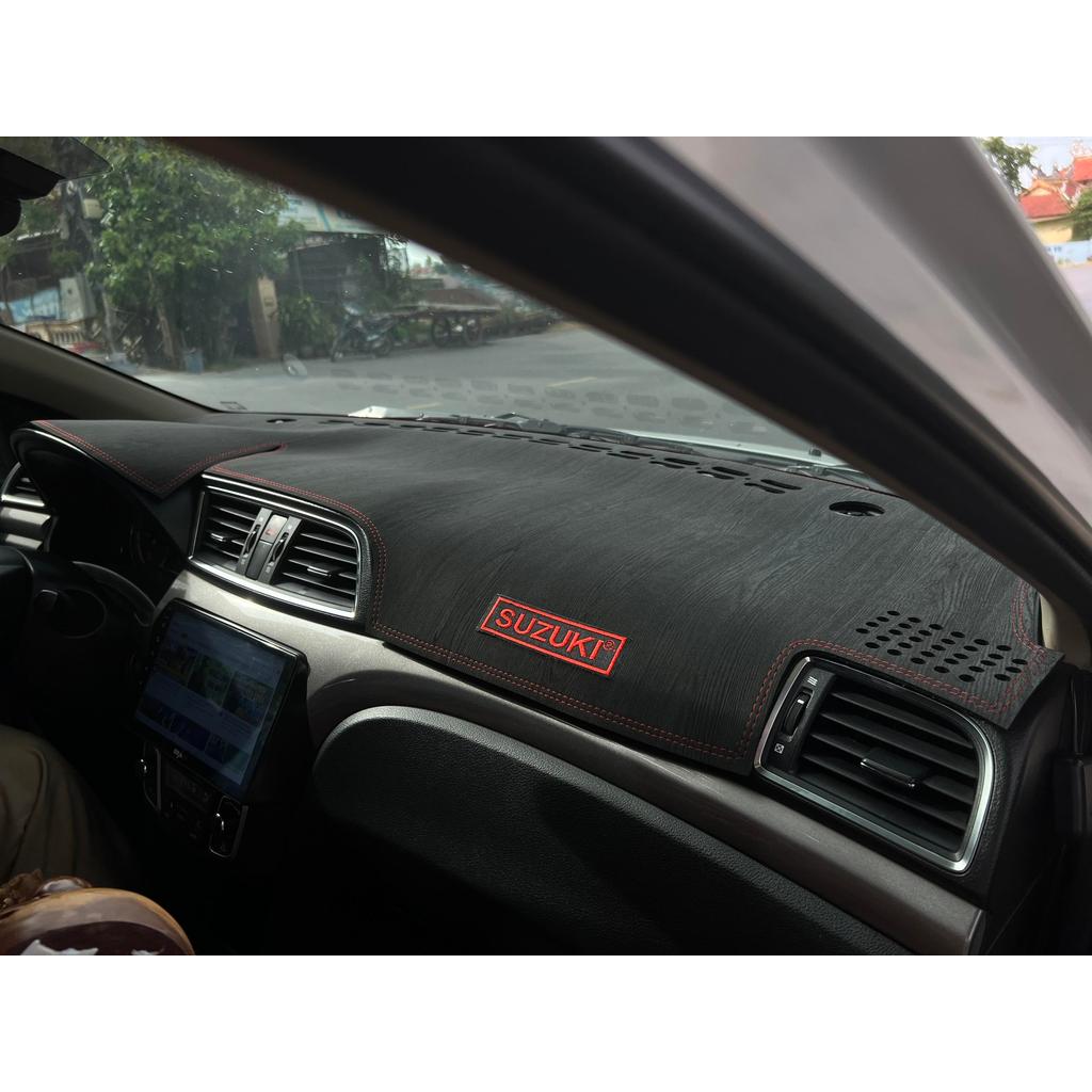 Suzuki XL7 sau khi trải thảm taplo - ảnh 4