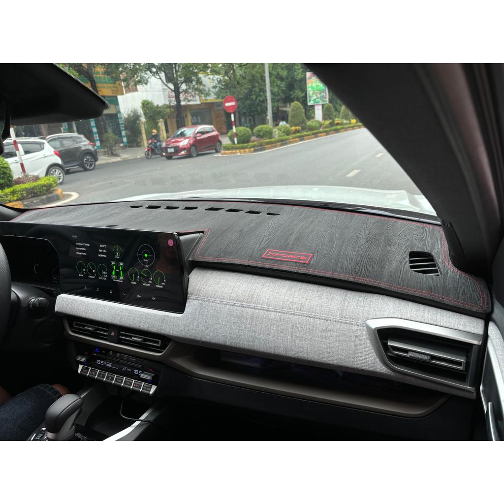 Mitsubishi Xforce sau khi trải thảm taplo - ảnh 2
