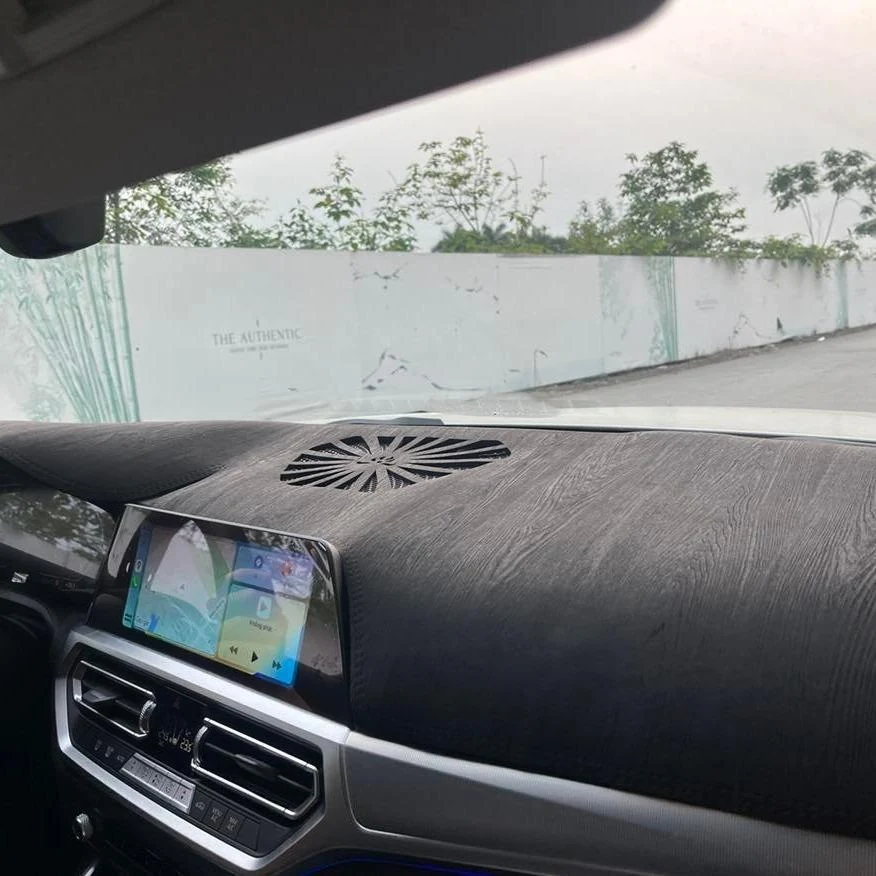BMW 320 / 520 / X3 / X4 / X5 / X6 trước khi trải thảm taplo